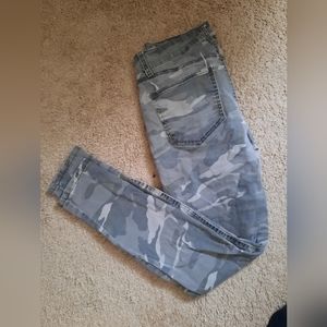 Refuge camo print skinny jeans